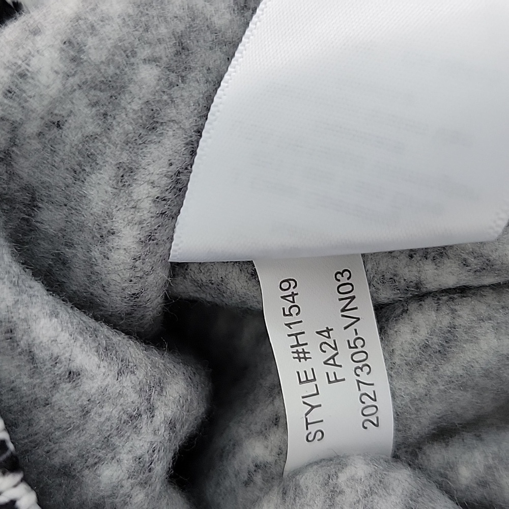J. Crew Herringbone Turtleneck Fleece Lined Pullover Sz XS Fall 2024 - Picture 6 of 9